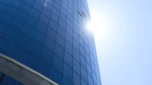 скляний фасад міських місті хмарочос, США, Уповільнена зйомка - Кадри, відео