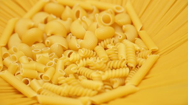 Pasta mix lähikuva erityyppisiä pastaa yhdessä
 - Valokuva, kuva