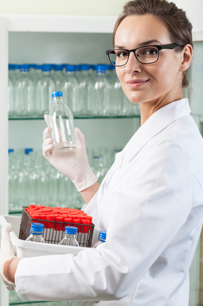 Lab assistant working - Photo, Image