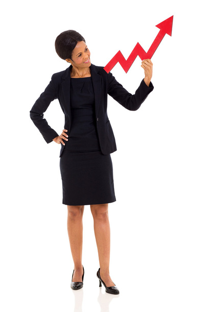 Mid age african businesswoman with growth arrow - Zdjęcie, obraz