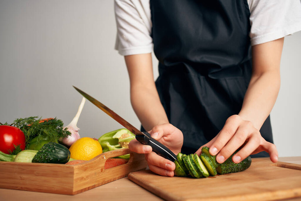 housewife cutting vegetables healthy eating salad ingredients - Foto, Imagem