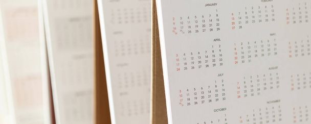Cerrar las fechas de la página del calendario y el mes de fondo concepto de reunión de planificación de negocios - Foto, imagen