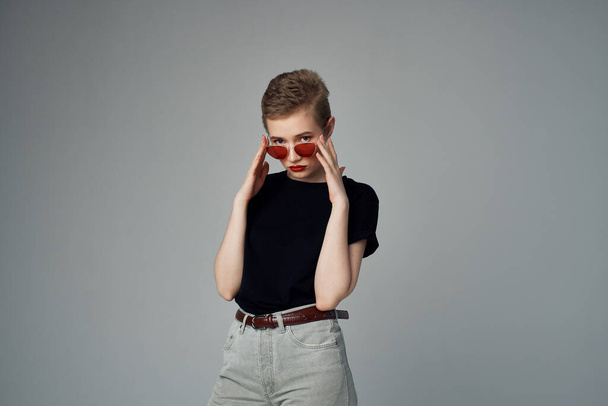 beautiful woman with sunglasses fashion isolated background - Fotografie, Obrázek