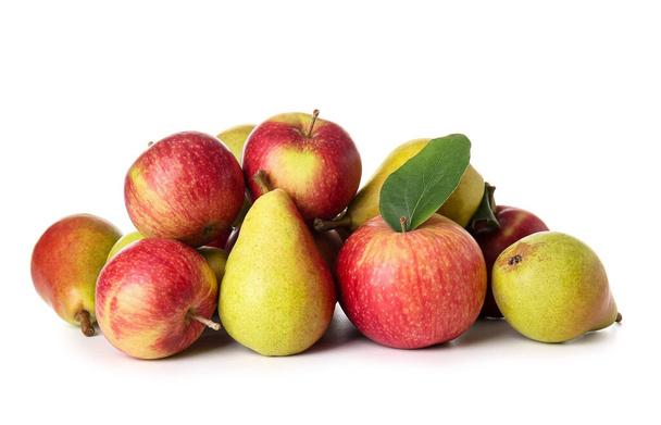 Ripe pears and apples on white background - Foto, Imagem