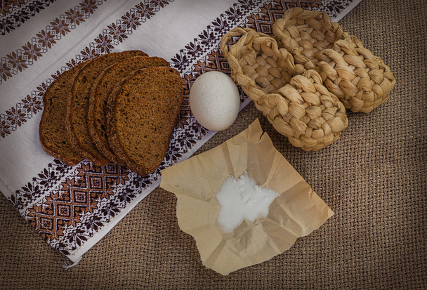 Rye bread, egg and salt - Valokuva, kuva