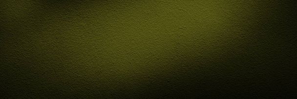 Елегантний темно-зелений фон з чорною облямівкою тіней і старовинною вінтажною текстурою гранж. Дизайн прапора
.  - Фото, зображення