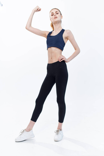 atletyczna kobieta trening styl życia skoki jogging cardio - Zdjęcie, obraz
