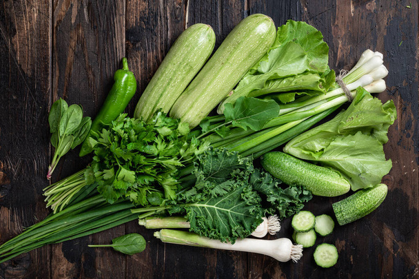 green vegetables and herbs - Φωτογραφία, εικόνα