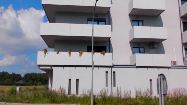 Construcción de la Casa del Apartamento, Pequeño Complejo Residencial
 - Metraje, vídeo