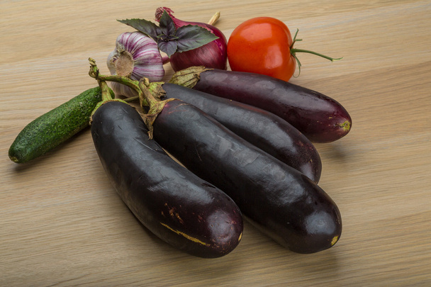 Eggplants on the board - Valokuva, kuva