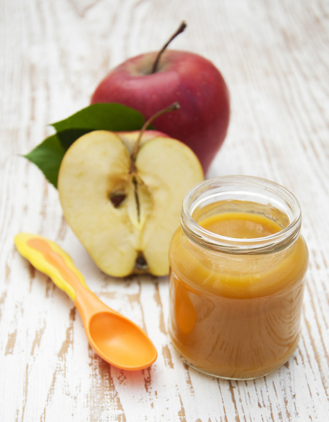 Apples puree in jar - Φωτογραφία, εικόνα