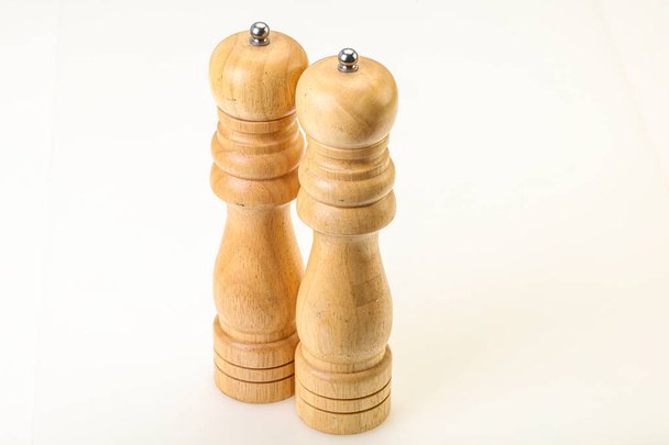 Dřevěné pepřové a solné mlýnské nádobí - Fotografie, Obrázek