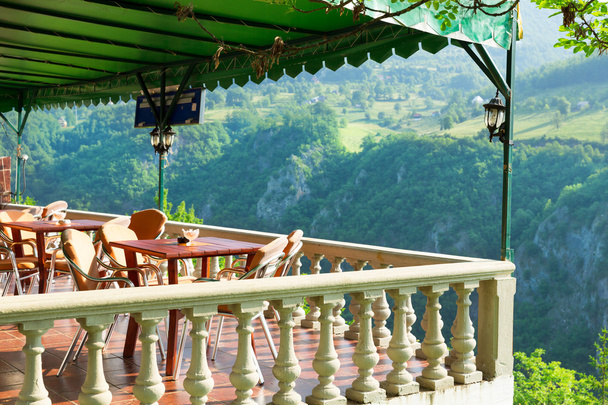 balkon van café - Foto, afbeelding