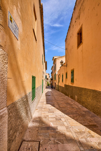 Mallorca, Spain - September 10, 2021: The beautiful architecture of the old town of Alcudia in Mallorca, representative images of the city. - Zdjęcie, obraz