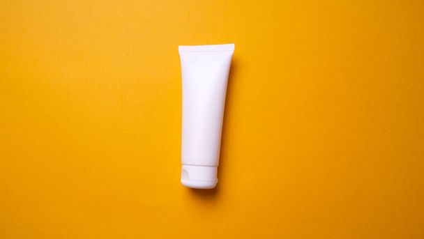 embalaje limpio de crema para las manos o la cara - Foto, Imagen
