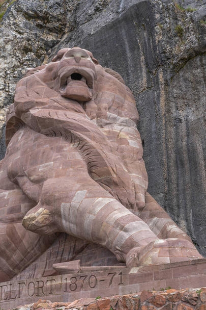 Belfort, Francia - 09 04 2021: El León de Bartholdi - Foto, Imagen