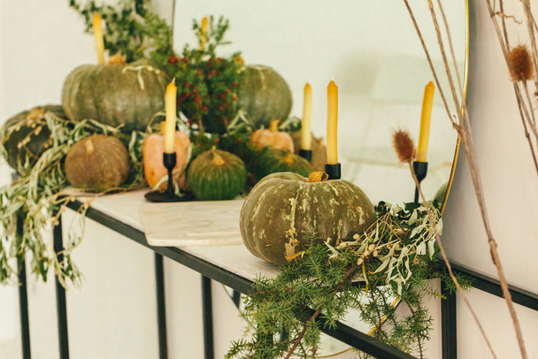 Autumn background with pumpkin close up on table - Valokuva, kuva