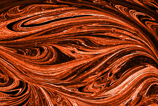 溶岩の質感の背景。フローマグマパターン、赤と黒の色の流れ壁紙、コピースペースと火山溶岩 - 写真・画像