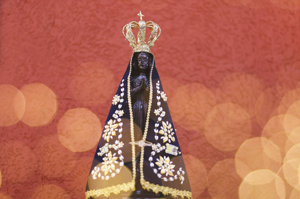 Socha obrazu Panny Marie z Aparecidy, matky Boží v katolickém náboženství, patronky Brazílie - Fotografie, Obrázek