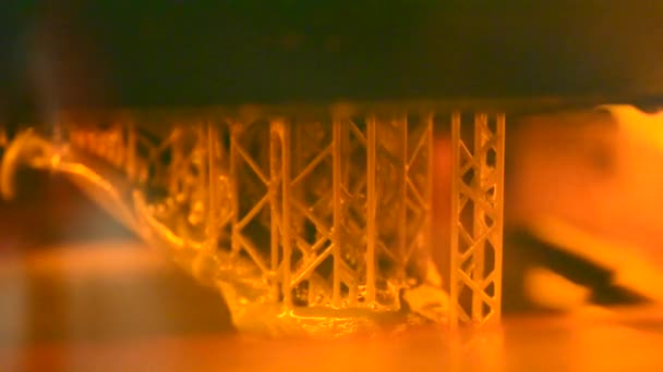 Stereolithography DPL 3d printer create small detail and liquid drips - Footage, Video