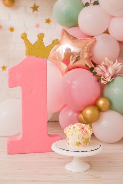 Pink smash cake for first birthday - Photo, image
