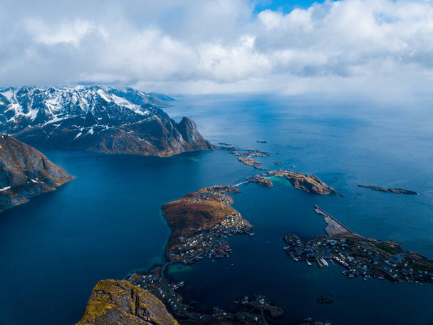 Kuuluisa matkailukohde kalastajakylä Lofoten Islands. - Valokuva, kuva