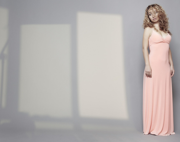 ピンクのドレス - 写真・画像