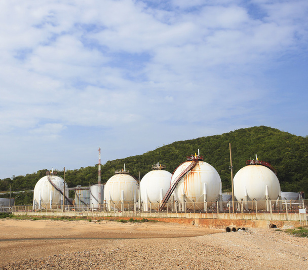 Зберігання газових баків Lpg у нафтохімічній промисловості
  - Фото, зображення
