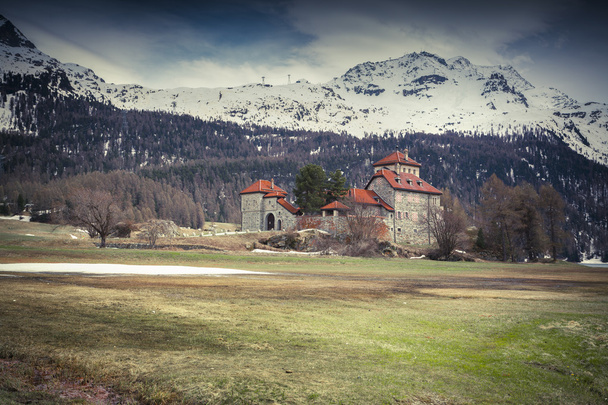 Chalet en el lago silvaplana, Alpes, Suiza - Foto, Imagen