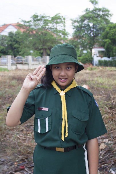 Chica tailandesa explorador uniforme verde
 - Foto, Imagen