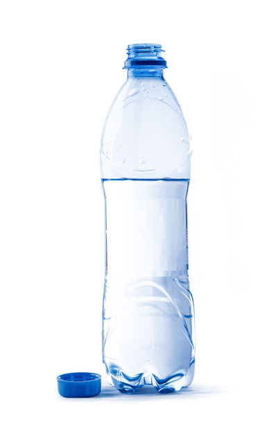 Botella abierta de agua
 - Foto, imagen