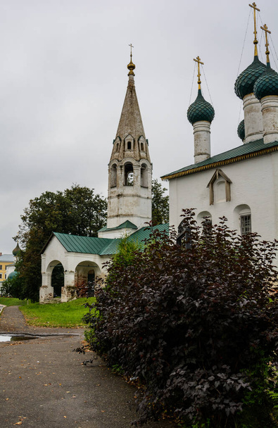 Church of Nikola Rubleny in Yaroslavl. beautiful old buildings. religion and belief - 写真・画像