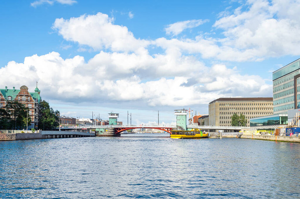Гарний міст, архітектура і водний транспорт Копенгагена. Архітектура. Транспорт Данія - Фото, зображення