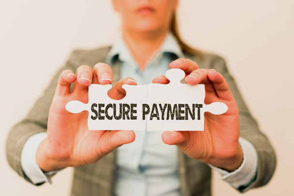 Inspiration showing sign Secure Payment. Concept meaning Security of Payment refers to ensure of paid even in dispute Businesswoman Find Strategy For Resolving Missing Ideas At Office - Photo, Image