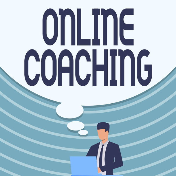 Szöveges online coaching megjelenítése. Üzleti megközelítés Tanulás online és interneten segítségével egy edző Üzletember öltönyös rajz segítségével Laptop nagy ötlet buborék. - Fotó, kép