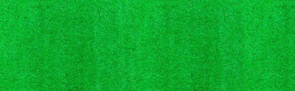 Yeni Yeşil Yapay Çimen Döşeme Döşeme dokusu ve arkaplanı pürüzsüz - Fotoğraf, Görsel
