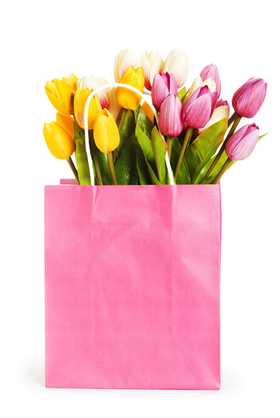 Tulips in shopping bag isolated on white - Foto, Bild