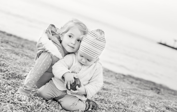 roztomilý malý bratr a sestra  - Fotografie, Obrázek