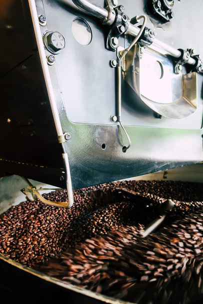 Kahve kızartma sürecinin görüntüsü  - Fotoğraf, Görsel