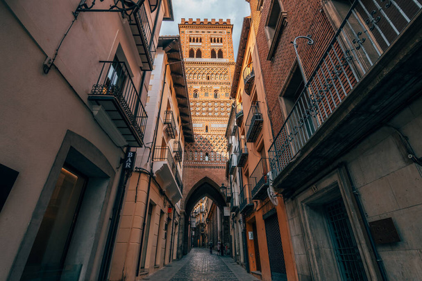 Teruel, Španělsko. 29. srpna 2021: ulice města Teruel Mudejar v Aragonu, Španělsko - Fotografie, Obrázek