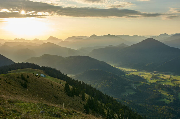 Beautiful sunrise in the bavarian alps. Scenic sunrise in the mountains. - Fotó, kép