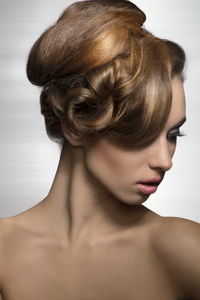 woman with elegant stylish hairdo  - Valokuva, kuva
