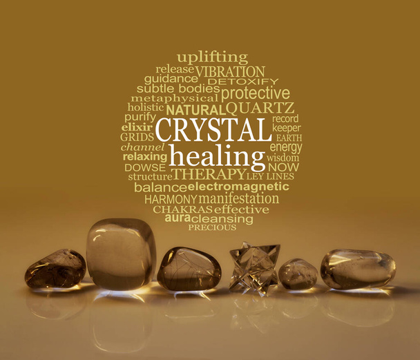 Sepia Crystal Healing Word bańka - okrągły CRYSTAL ZDROWIE słowo chmura nad rzędem przezroczystych kamieni i merkabah wszystko w temat sepia z miejsca kopiowania wokół - Zdjęcie, obraz