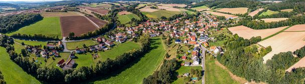 El pueblo de Nesselrden en Hesse en Alemania - Foto, imagen