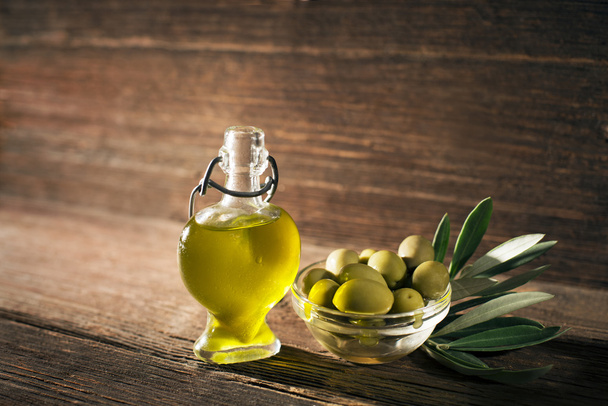 olive oil - 写真・画像