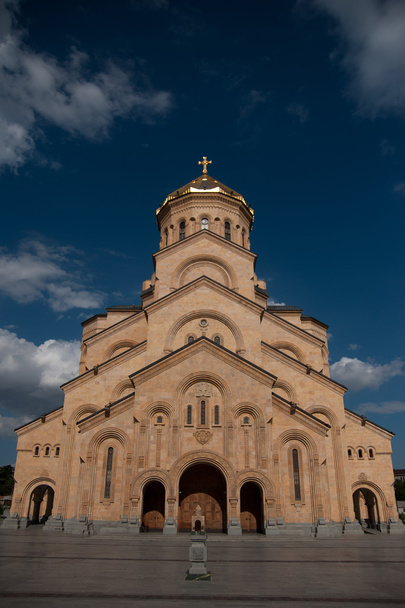 Dreifaltigkeitskirche in Tiflis - Foto, Bild