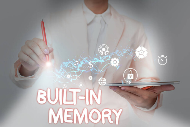 Text showing inspiration Built In Memory. Business concept device or feature are included in something as a part of it Lady In Suit Holding Phone And Performing Futuristic Image Presentation. - Photo, Image