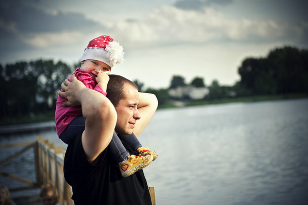 malá holčička se svým otcem - Fotografie, Obrázek