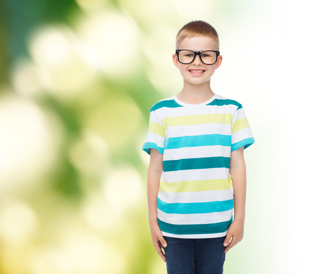 smiling little boy in eyeglasses - 写真・画像