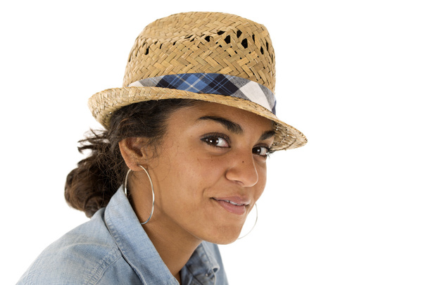 Tan adolescente usando una paja tejida sombrero fedora
 - Foto, Imagen